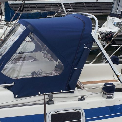 Bavaria 30 Plus Sprayhood (2)
