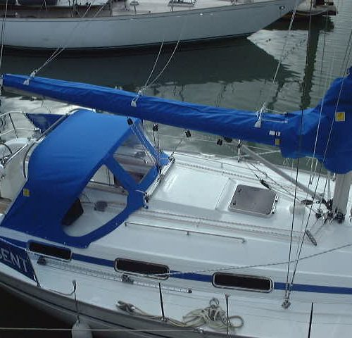 Bavaria 34 Sprayhood (2)