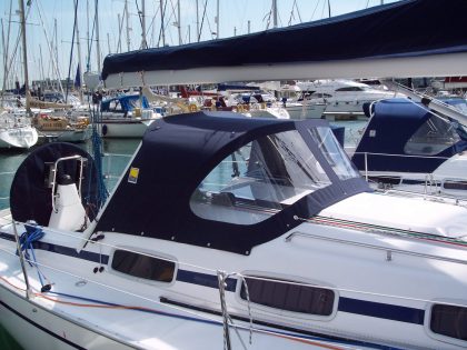 Bavaria 35 Match Sprayhood 1