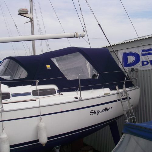 Bavaria 35 match cockpit enclosure