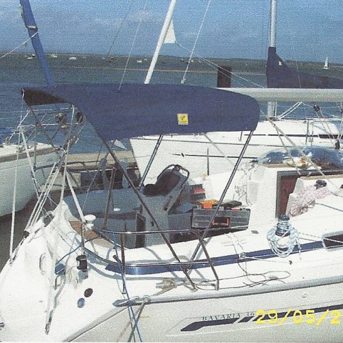 Bavaria 36 Bimini sunshade (1)