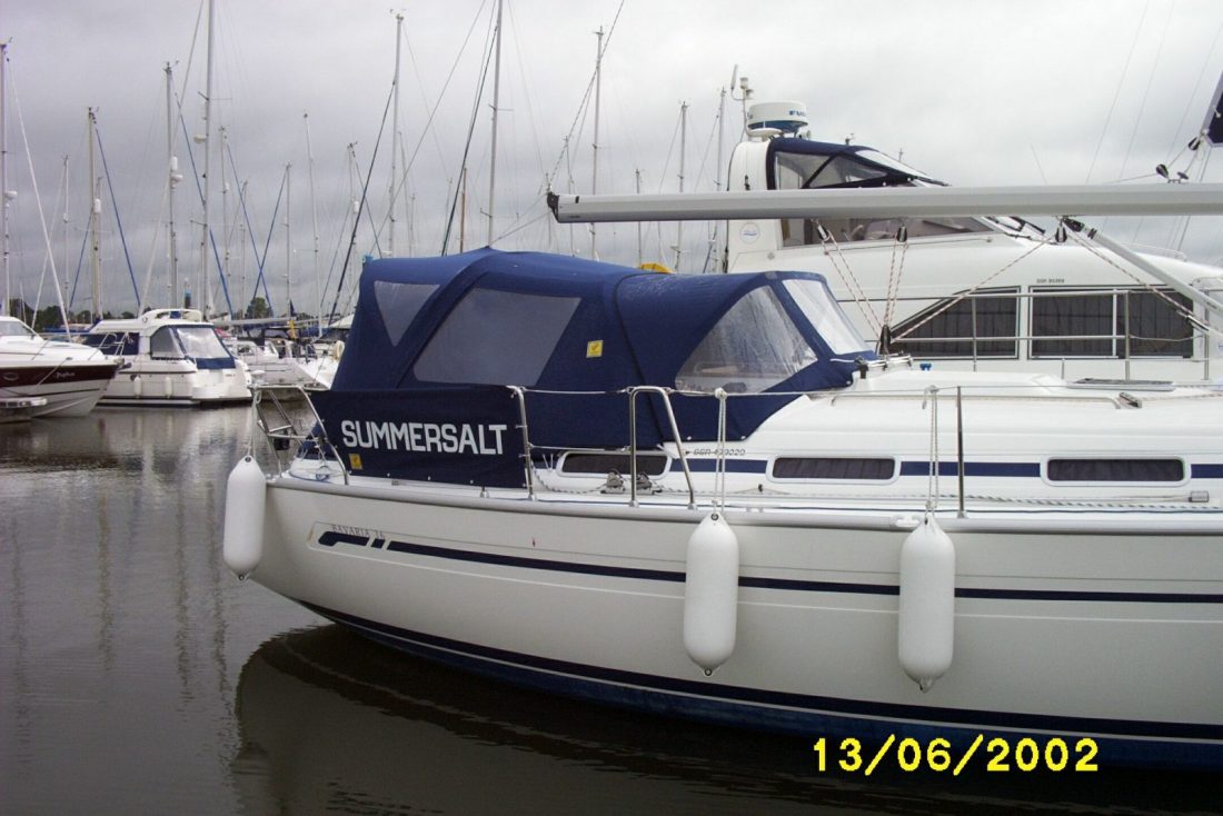 Bavaria 36 cockpit enclosure 3