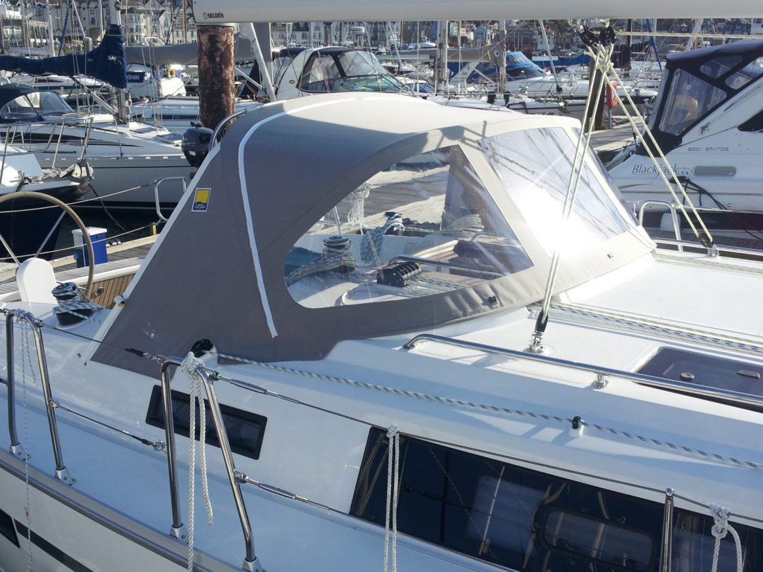 Bavaria 37 Cruiser Sprayhood (3)