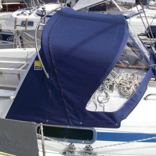 Bavaria 37 Sprayhood (3)