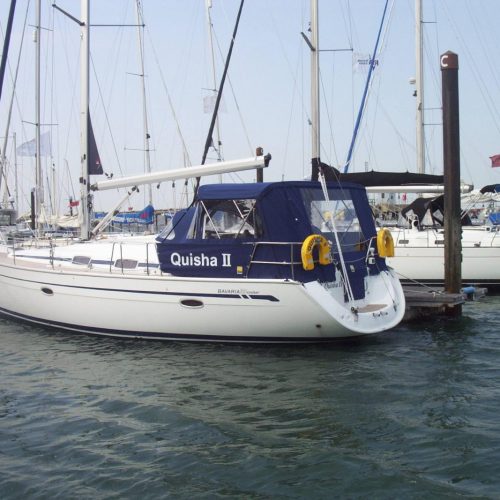 Bavaria 39 Cruiser Bimini Enclosure