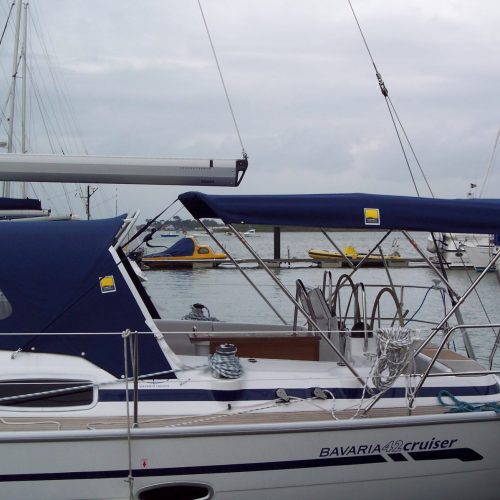Bavaria 42 Cruiser Bimini sunshade (2)