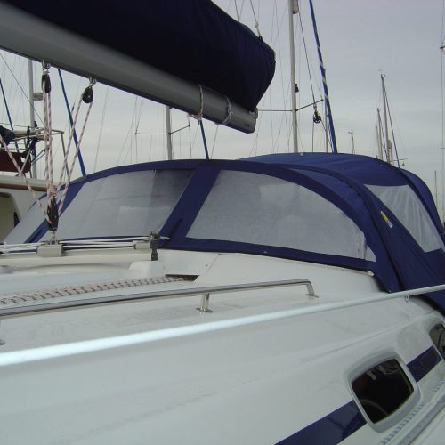 Bavaria 42 Cruiser Sprayhood No Timestamp