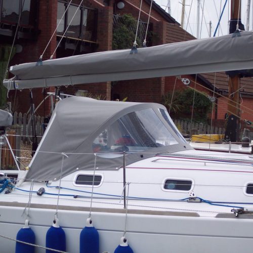 Beneteau First 31.7 Sprayhood (2)