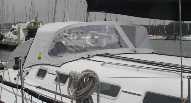 Beneteau First 40.7 Sprayhood (2)