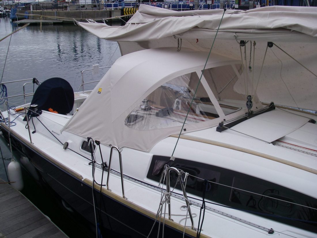 Beneteau Oceanis 430 Sprayhood (1)