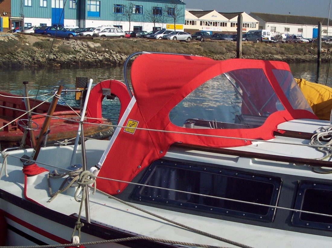 Dufour 2800 Sprayhood