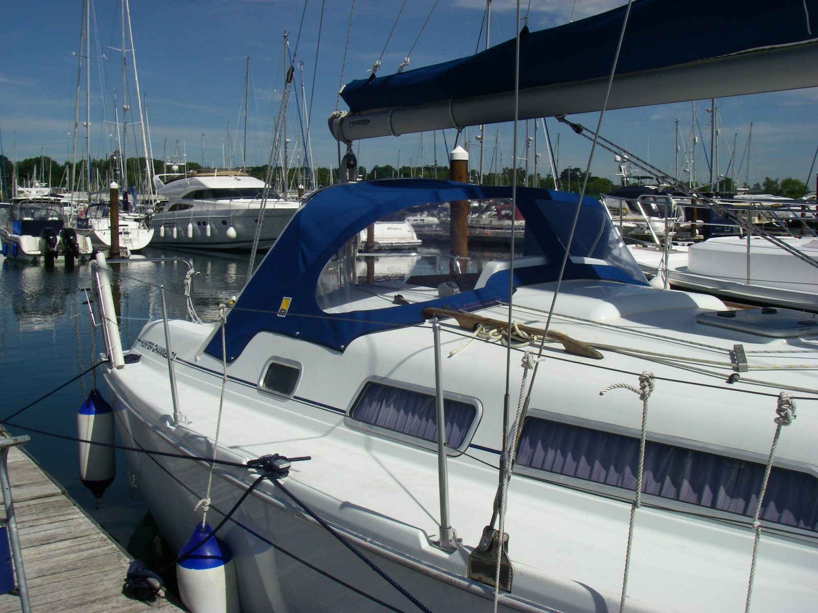 Hunter Channel Hunter Channel 31 - C&J Marine