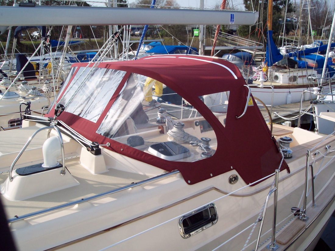 Island Packet 380 Sprayhood (2)