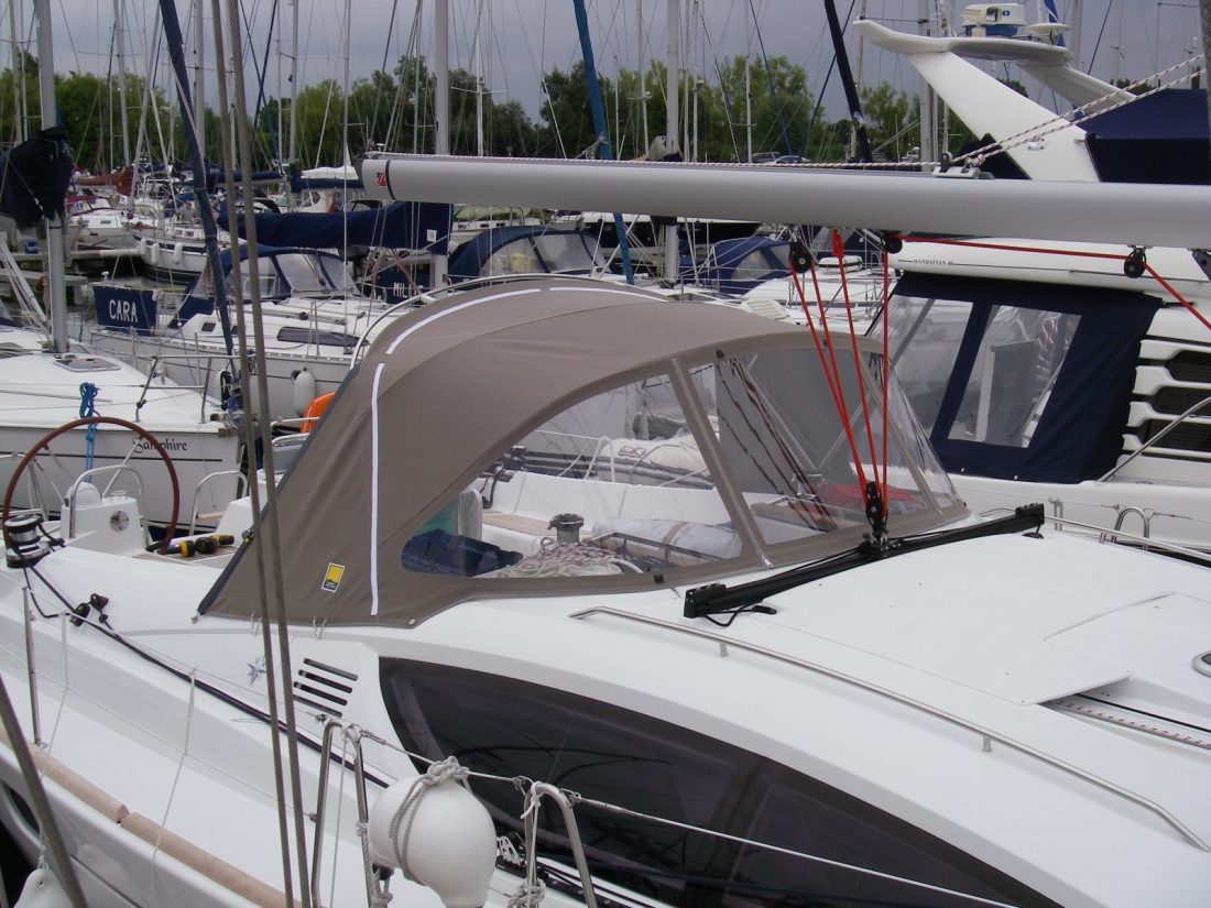 Jeanneau Sun Odyssey 45DS Sprayhood (2)