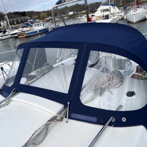 Legend 31 Recover Sprayhood