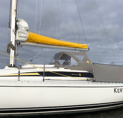 Beneteau First 29 Sprayhood 2