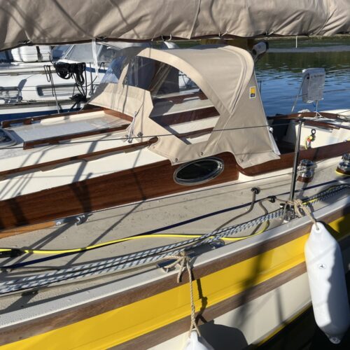 Pilot Cutter 30 Sprayhood (Roberts) (3)