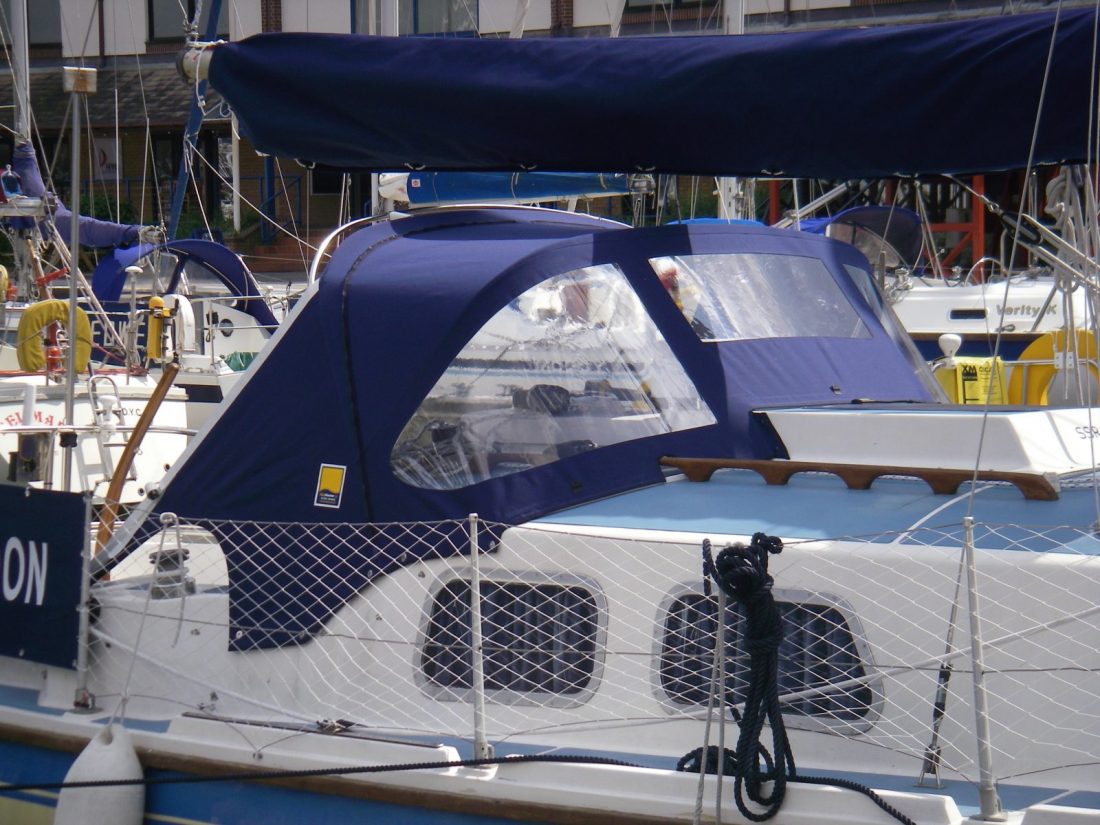 Westerly Berwick Sprayhood (2)
