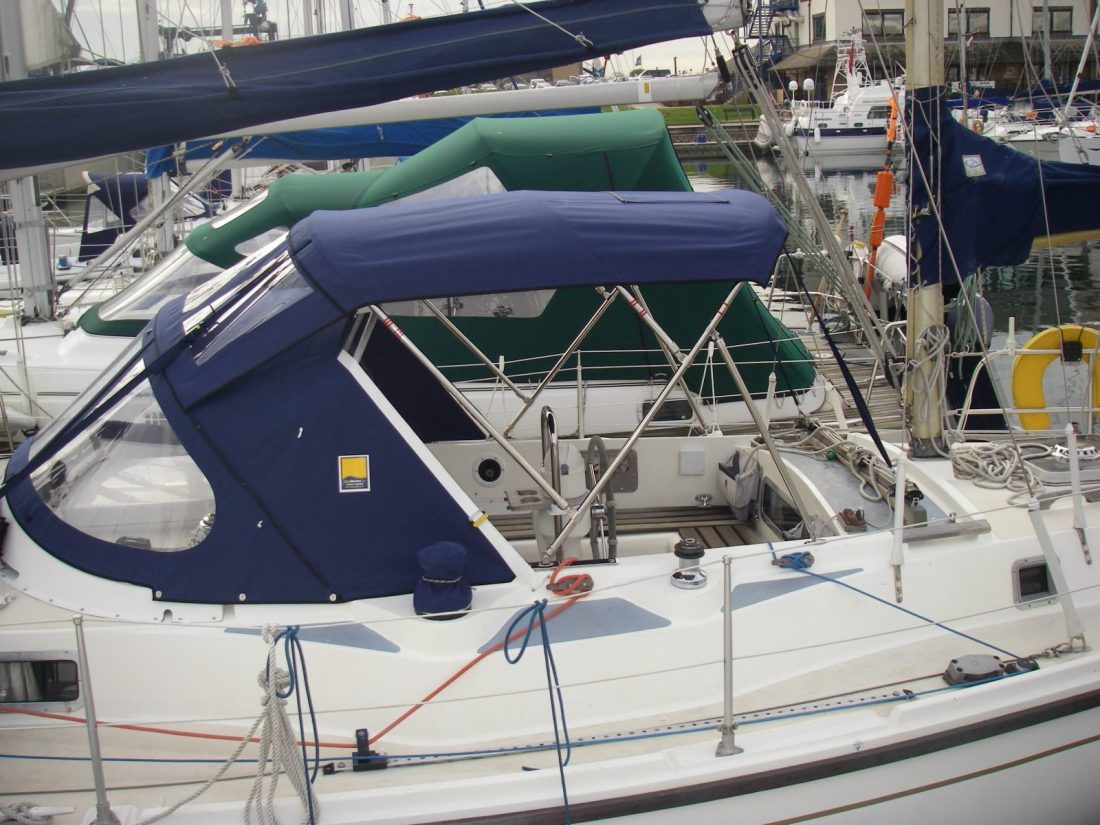 Westerly Conway Ketch Sprayhood (1)