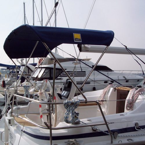 bavaria 30 cruiser bimini