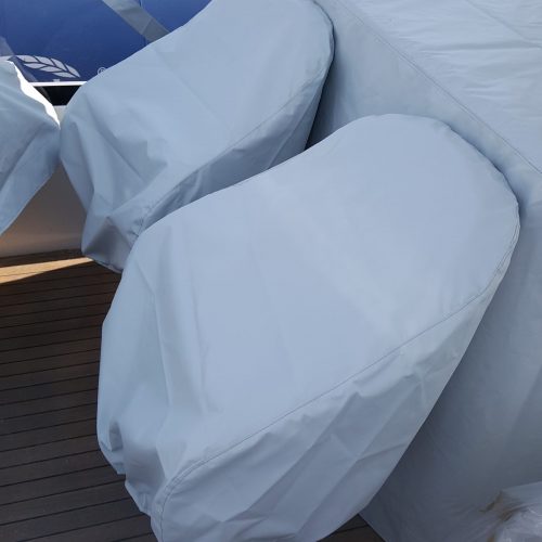 Sunseeker Manahattan 66 (Flybridge helm seat cover)