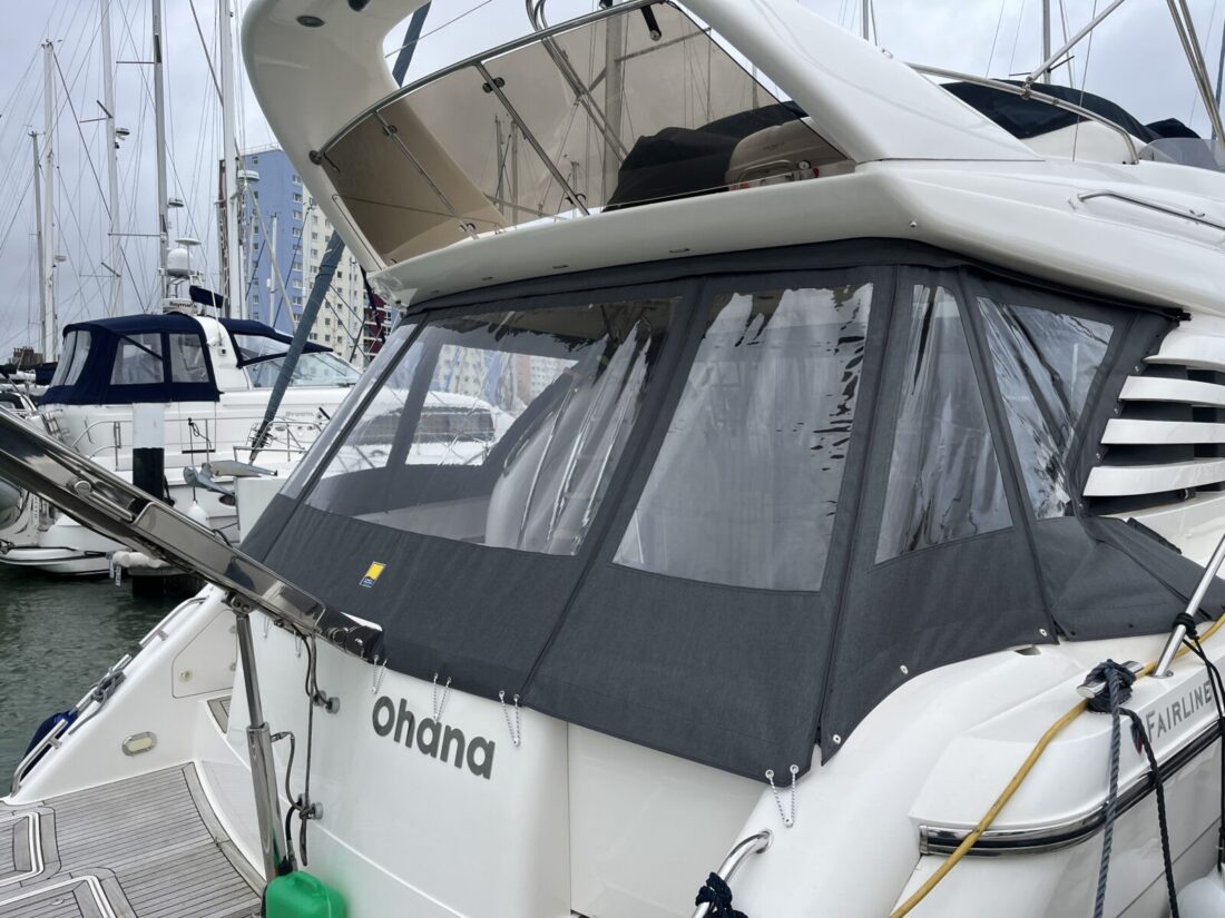 Fairline Squadron 55 Aft Canopy Cranny (1)