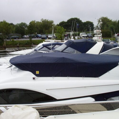 Fairline Phantom 46 Flybridge Tonneau