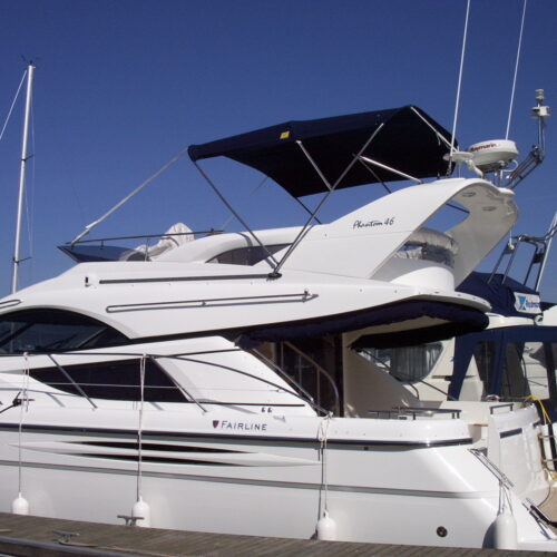 Fairline Phantom 46 Flybridge Bimini
