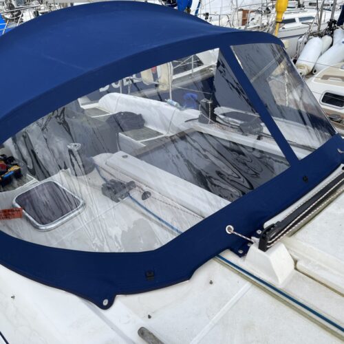 Dufour 365 GL Sprayhood
