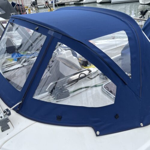 Bavaria 34c Sprayhood