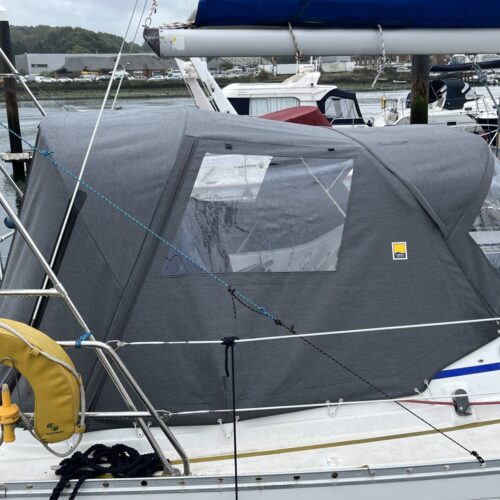 Beneteau Oceanis 331 Sprayhood and Cockpit Enclosure
