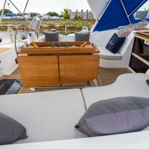 southerly 480 cockpit bimini cushions 2