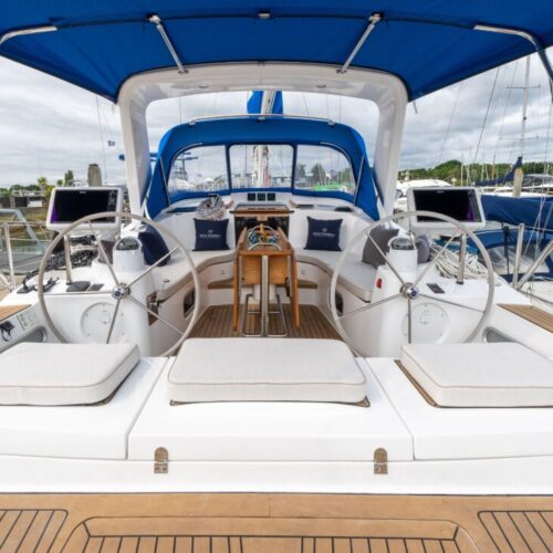 southerly 480 cockpit bimini cushions