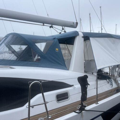 Southerly 420 Sprayhood, Bimini (1)