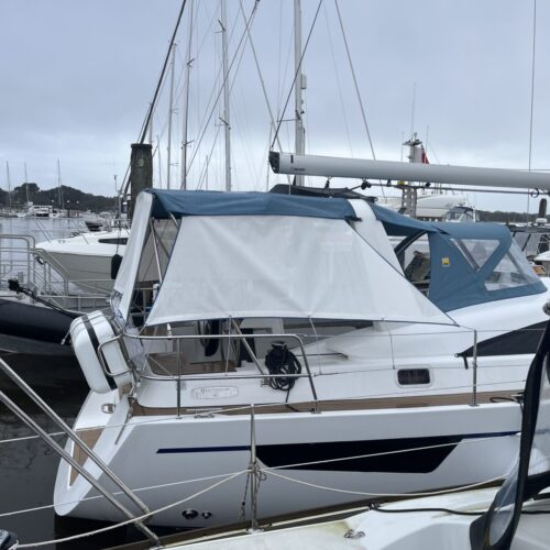 Southerly 420 Sprayhood, Bimini (10)