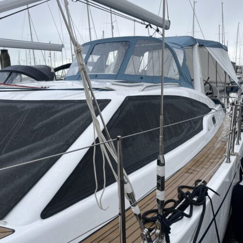 Southerly 420 Sprayhood, Bimini (3)